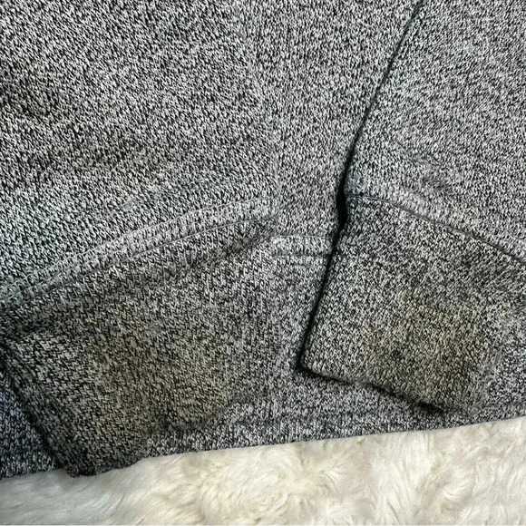 Roots Hoodie Grey & Black Size Mediun - Picture 2 of 16